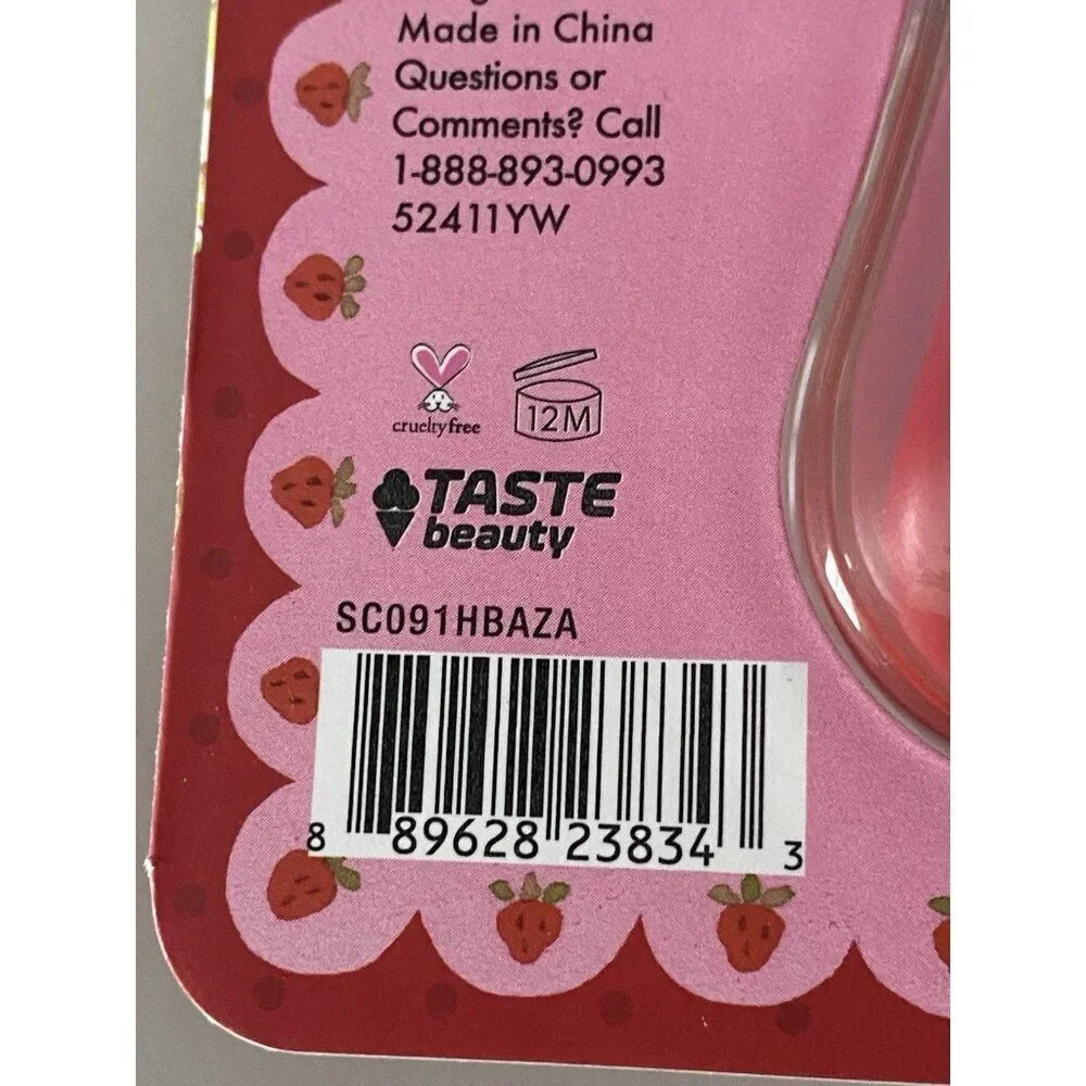 Taste Beauty Strawberry Shortcake Red Eyelash‎ Curler NEW